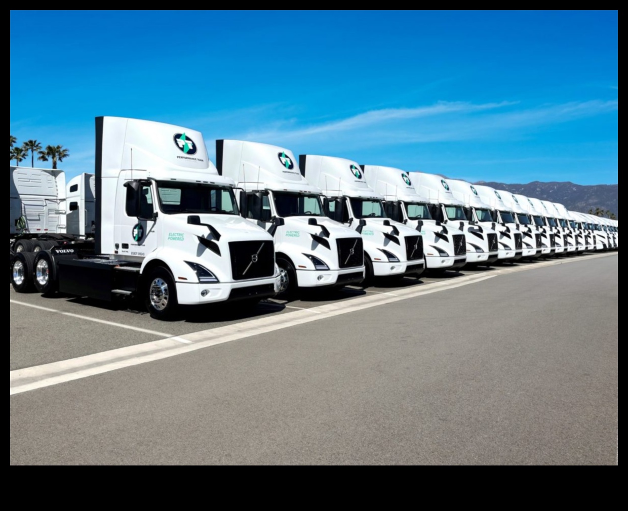 Freight Frontiers: ההשפעה הגלובלית של משאיות על עיצוב המסחר המודרני