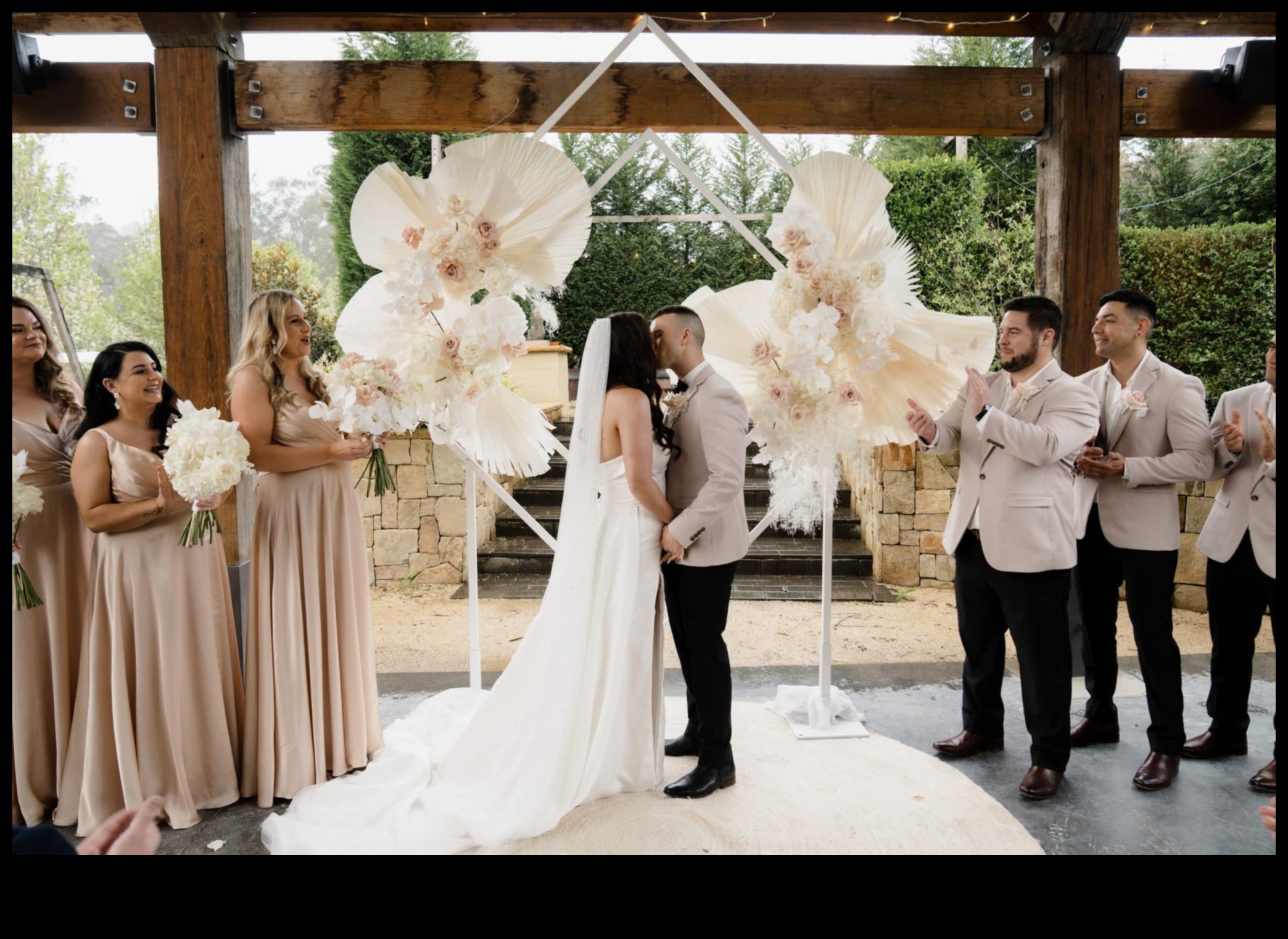 אלגנטיות בכל שלב: טקס חתונה נצחי