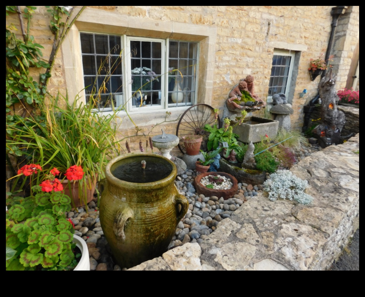 קסם בכל עלה כותרת: הרם את הגינה שלך עם כשרון אמנותי